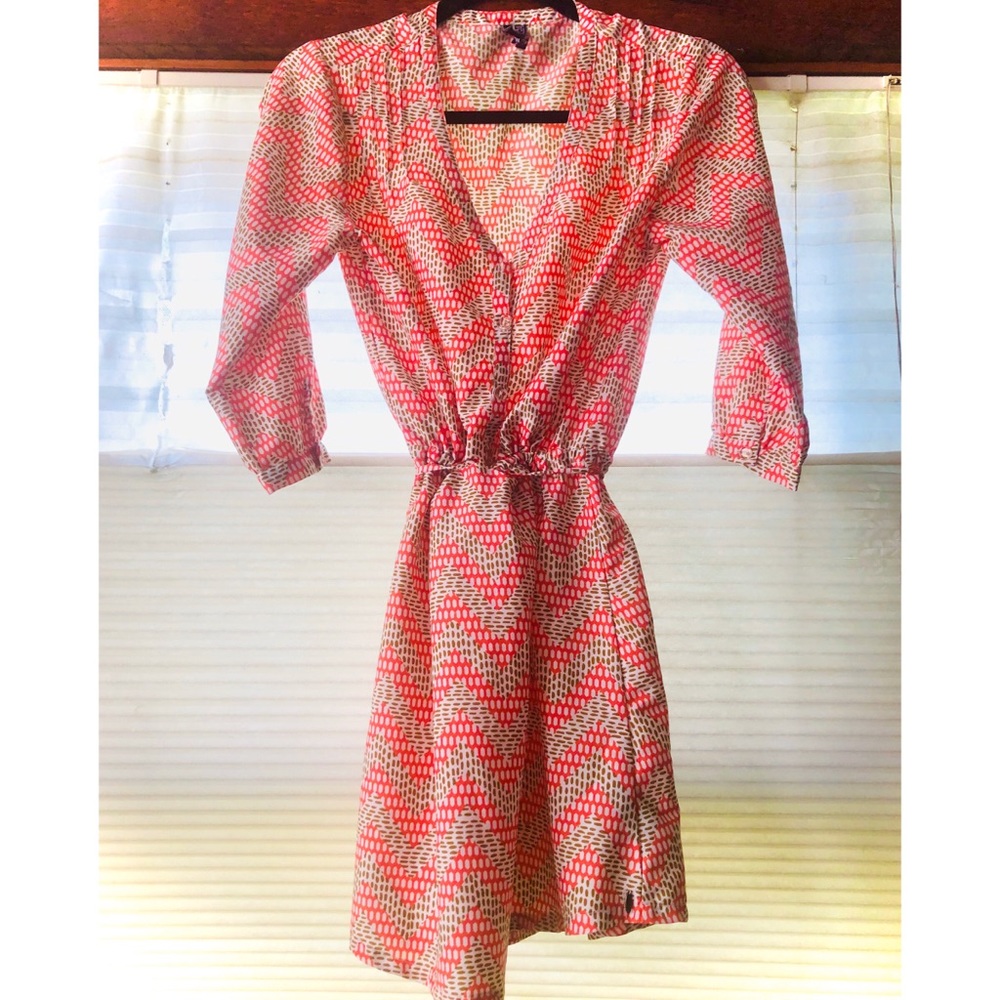 3/$15 O’Neil Short Length Dress